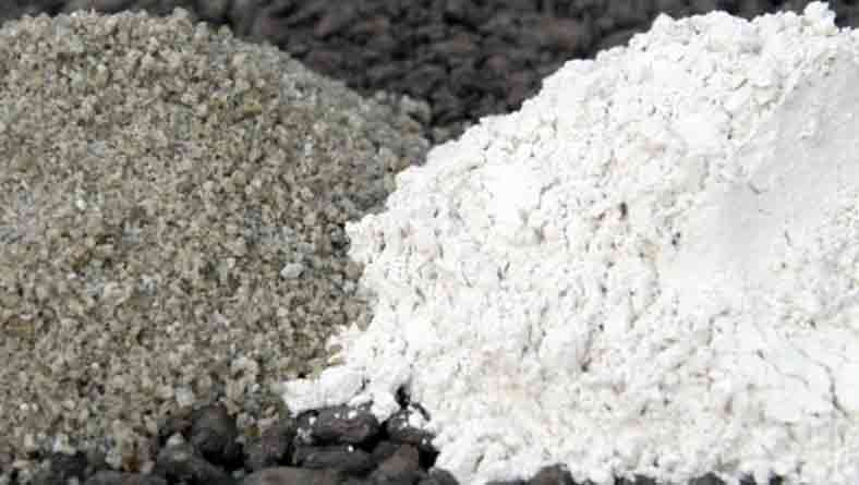 ecocemcement.jpg (Portland cement (left) and ECOCEM cement)
